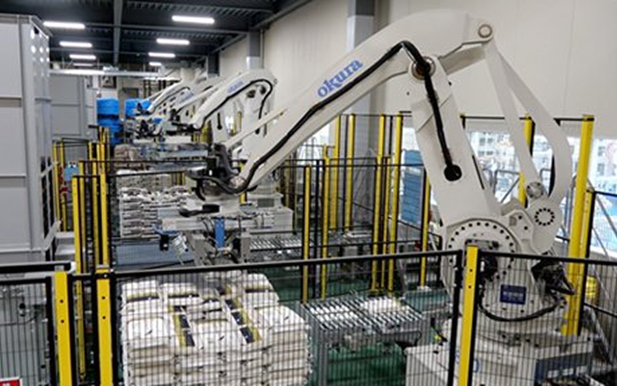 Five robot palletizers installed