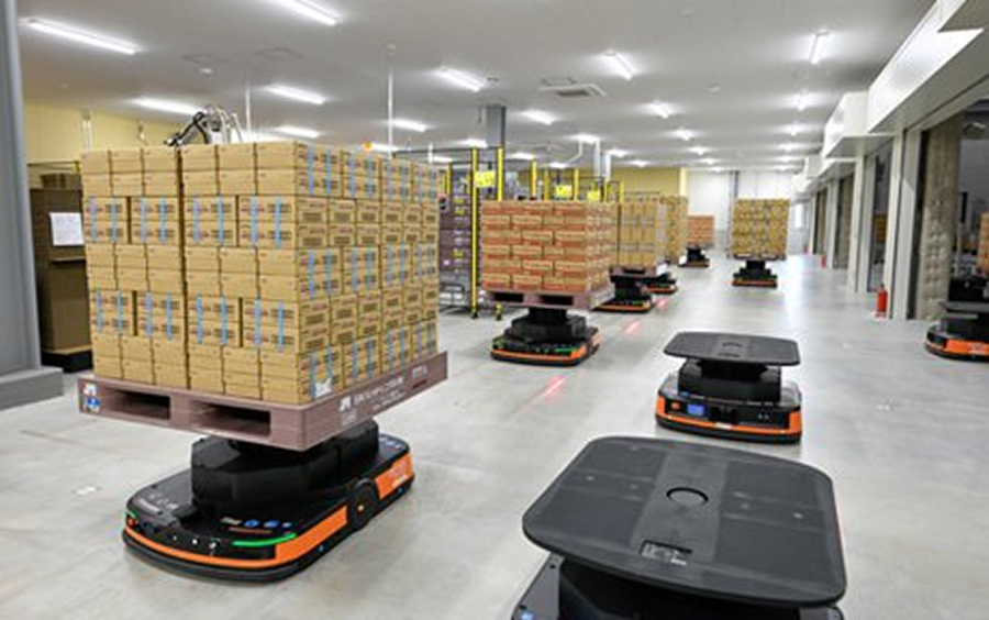 13 AGVs demonstrate their effectiveness in transporting pallets between processes